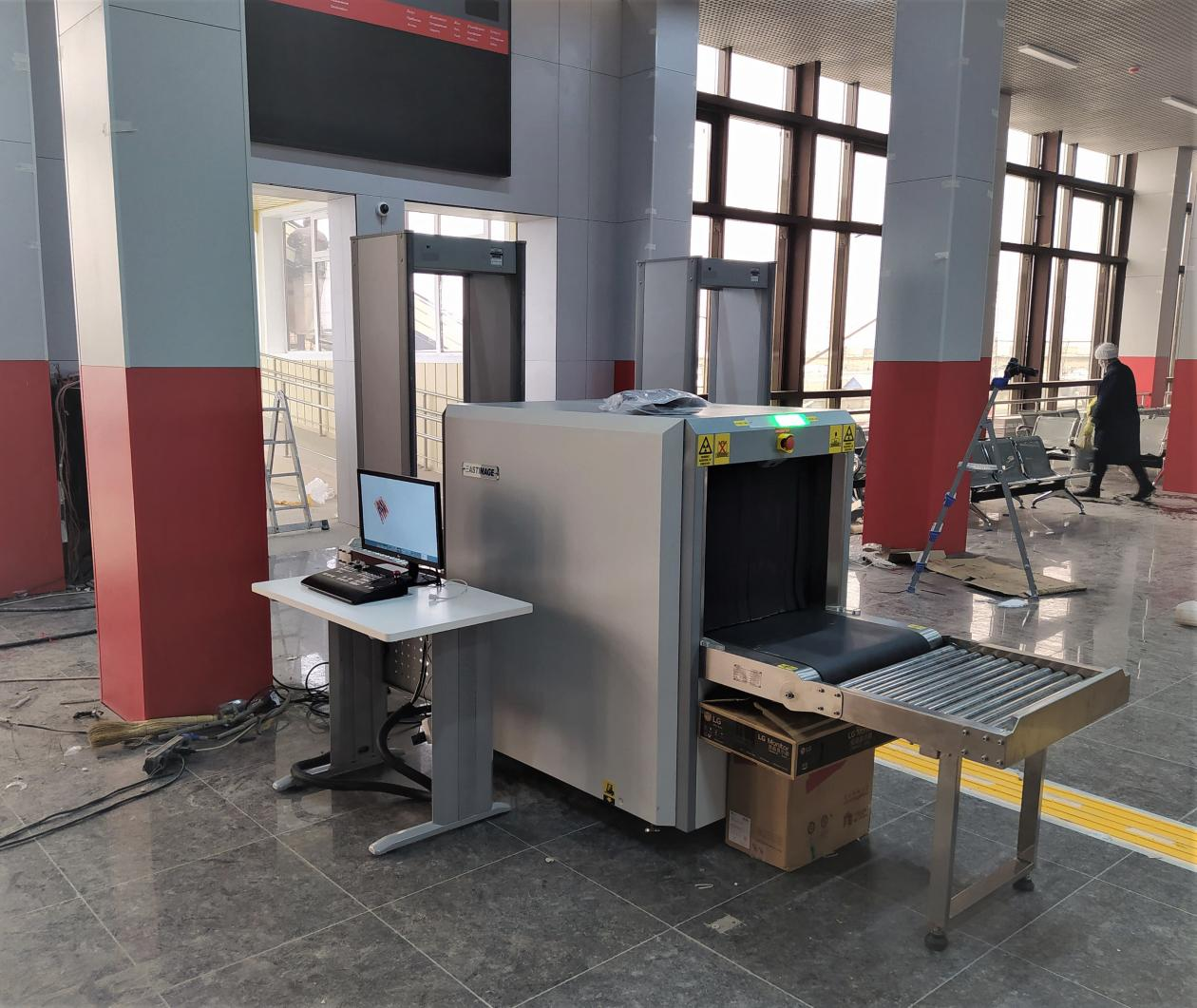 Situasi apa yang mungkin memerlukan penyaringan keamanan?